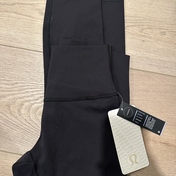 Lululemon Black High Times Pant 7/8-length Size 6 New with Tags! - Picture 2 of 3